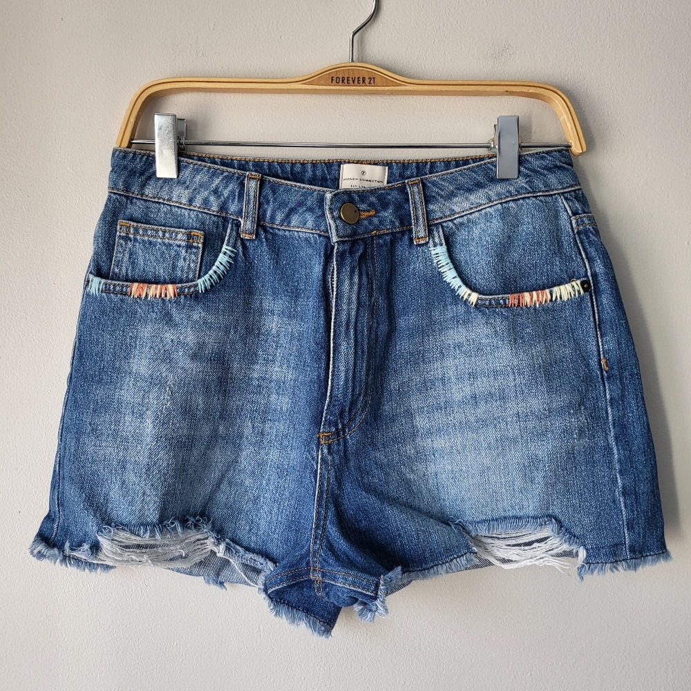 French Connection cut off blue denim with embroidered trim jean shorts Sz 8